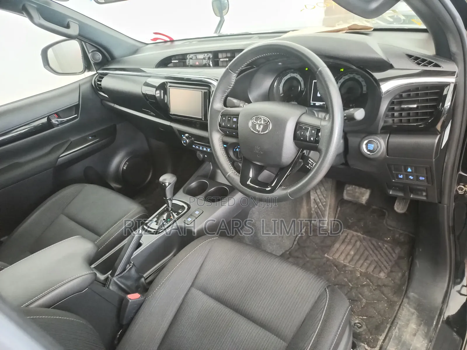 Toyota Hilux 2019 Black