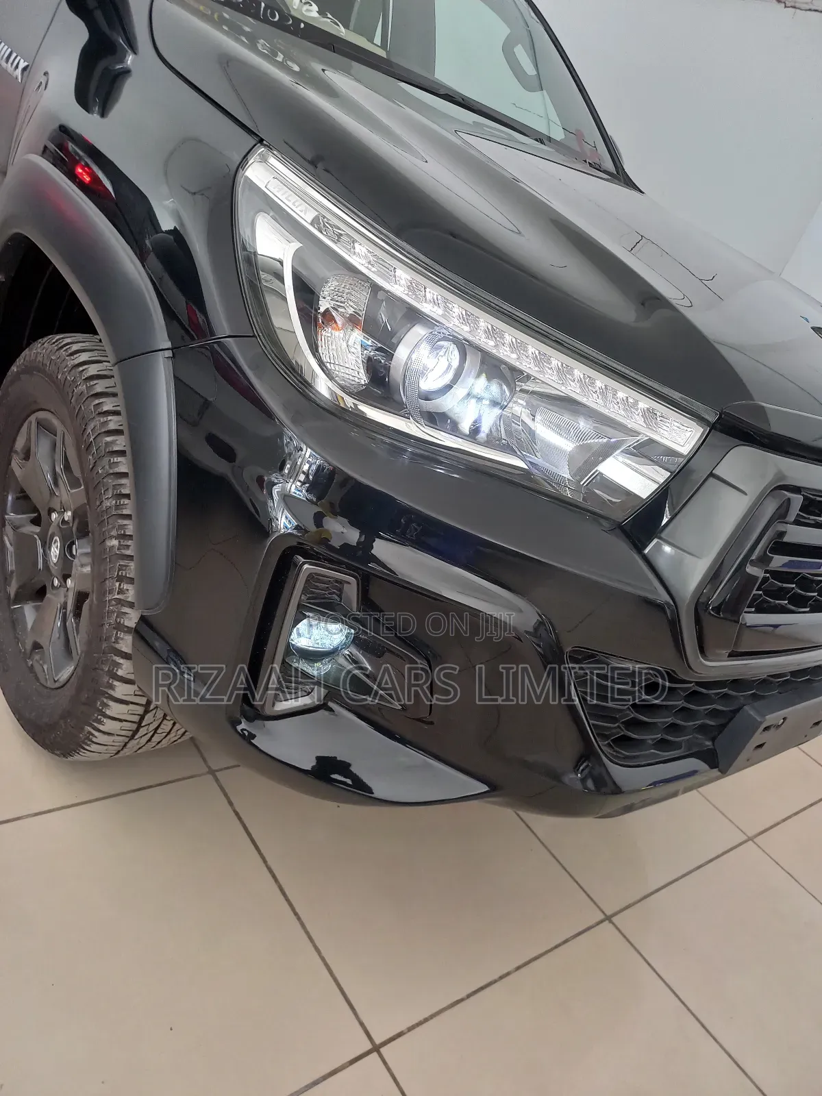 Toyota Hilux 2019 Black