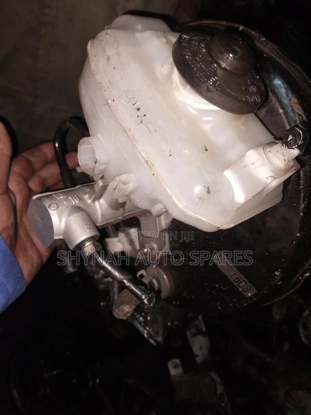 Brake Booster Plus Master Cylinder Toyota Hiace 9l - main view