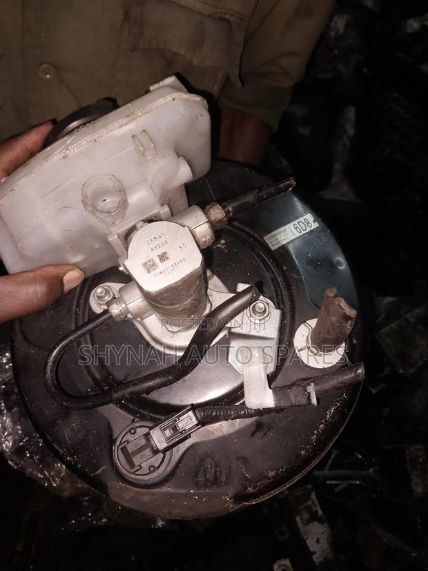 Brake Booster Plus Master Cylinder Toyota Hiace 9l - thumbnail 2