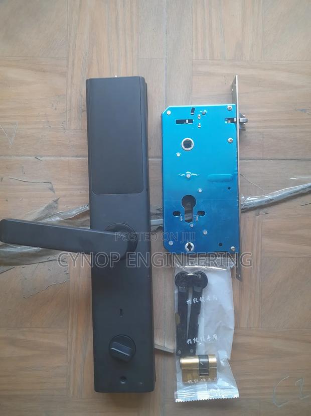 Fingerprint Smart Locks for Hotels - thumbnail 3