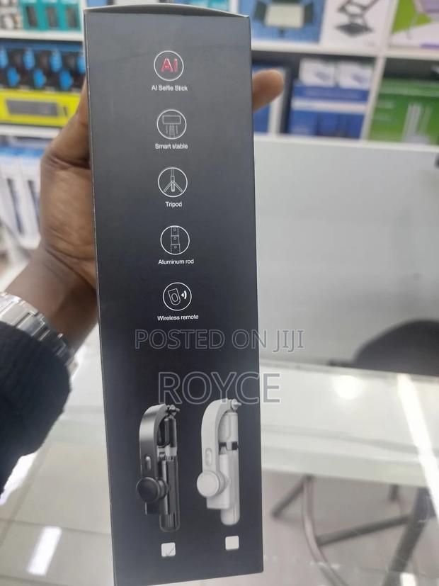 Gimbal Stabilizer Selfie Stick Tripod - thumbnail 4