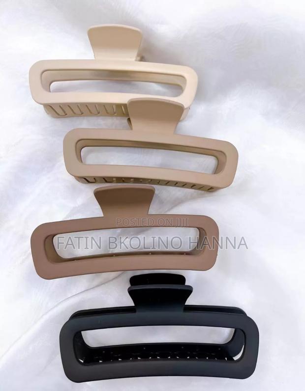 Hair Claws Each 350 - main view