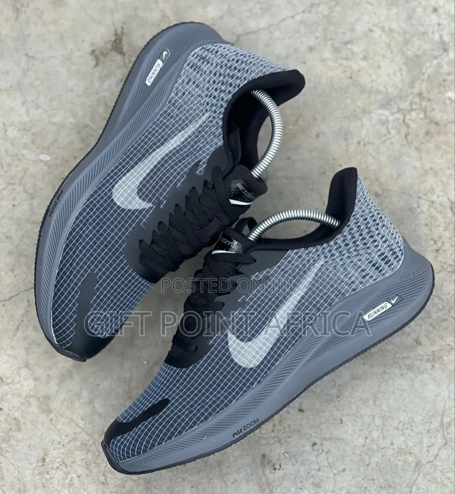 Nike Zoom Sports Shoes