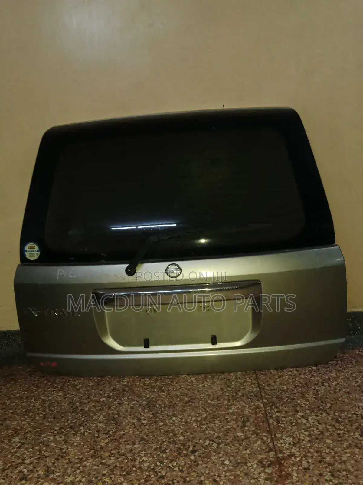Nissan Xtrail Nt30 Tailgate/Boot