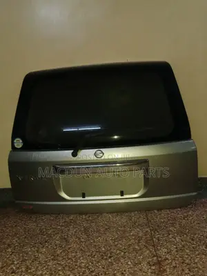Nissan Xtrail Nt30 Tailgate/Boot