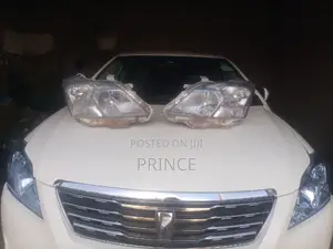 Toyota Premio 260, Left Side Xenon Headlamps Ex-Japan.