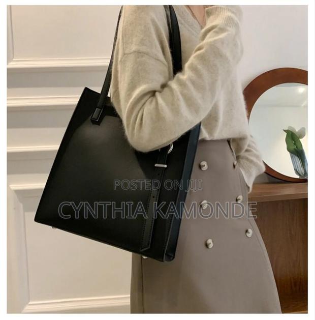 Women Handbag - thumbnail 5