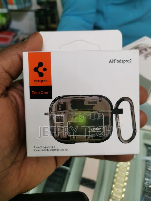 Spigen Airpod Pro 2 Clear Case - main view