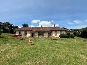 4bdrm Farm House in Munanda Area, Maili Kumi for sale