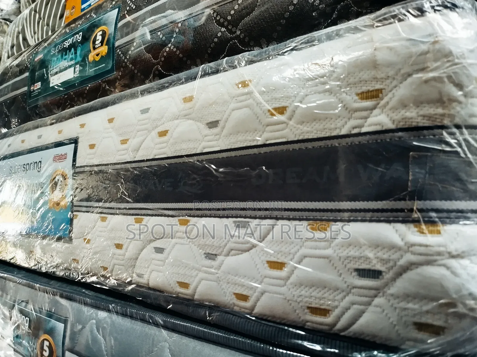 Offer! 5by6 12inch Pocket Spring Mattresses {7years Warranty