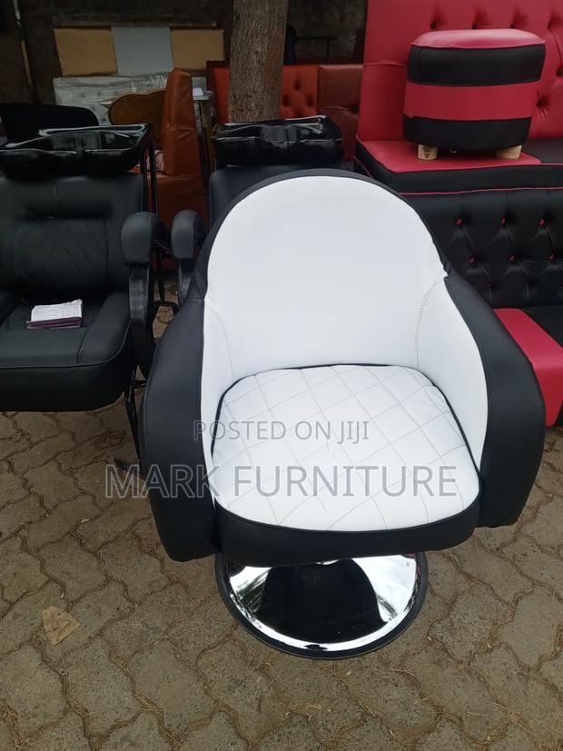Salon Styling Chair - main view