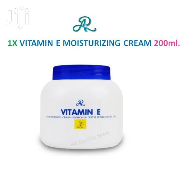 Original Vitamin E Moisturising Cream With Sunflower - thumbnail 3