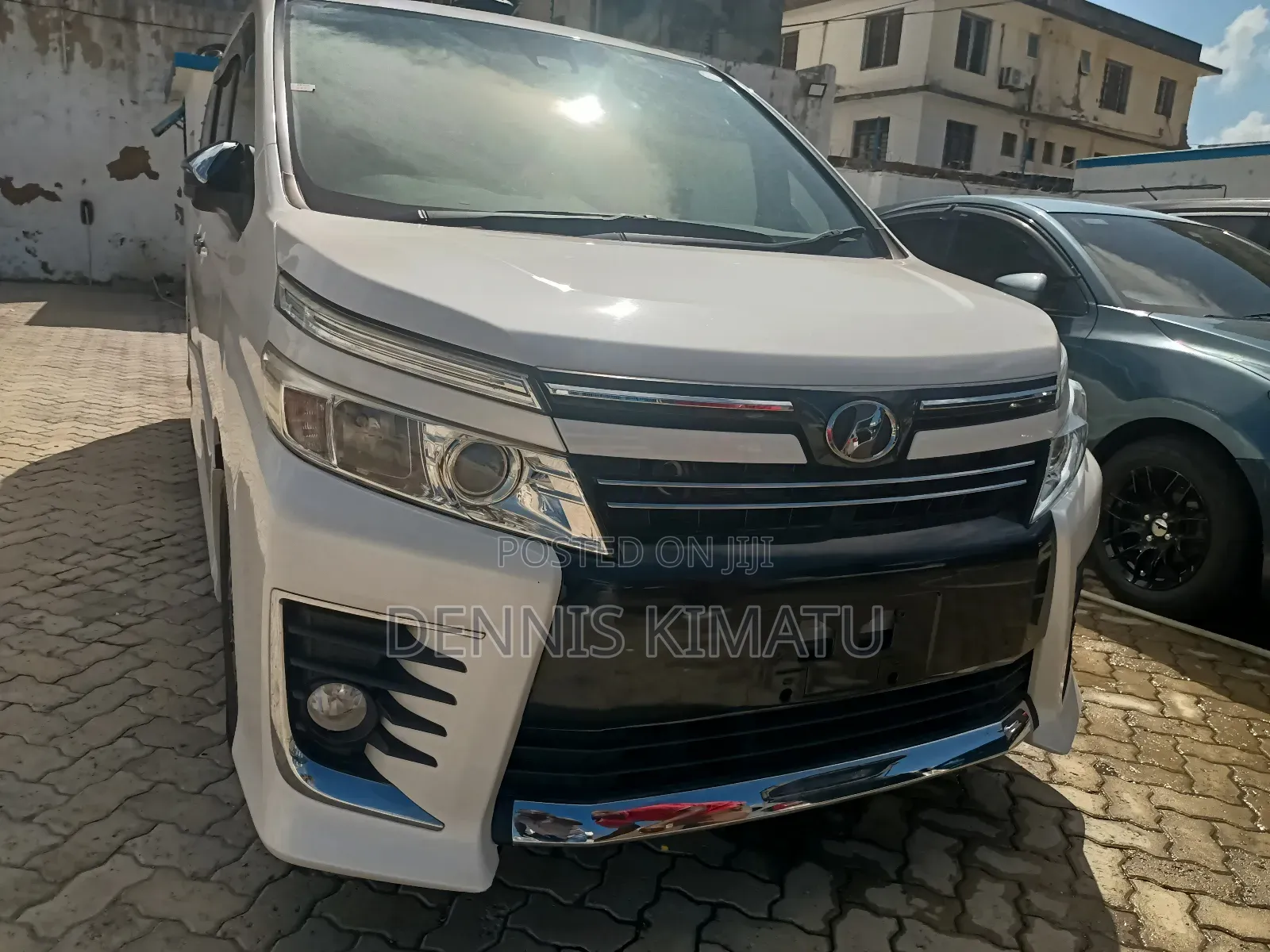Toyota Voxy 2017 White