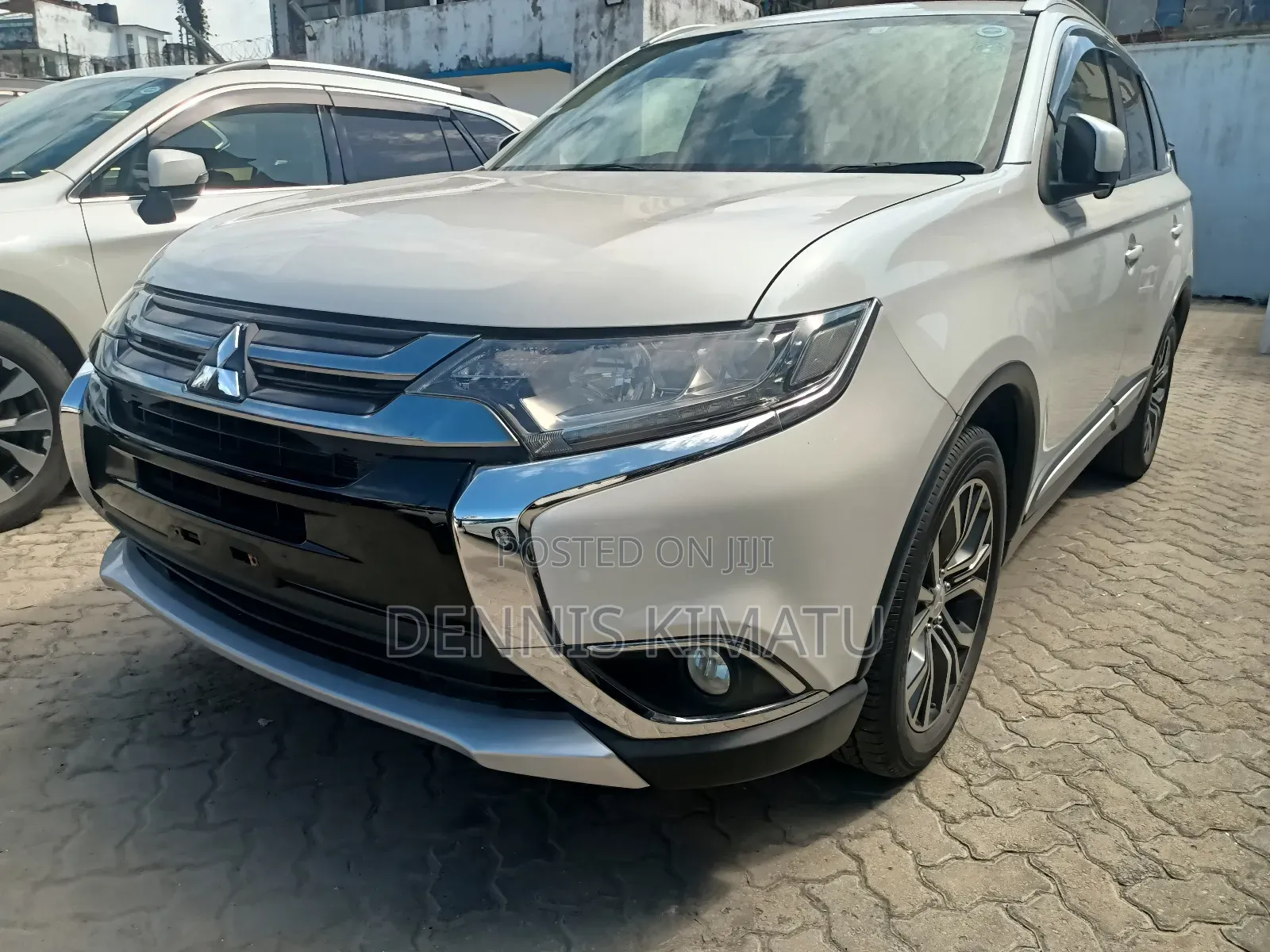 Mitsubishi Outlander 2017 White