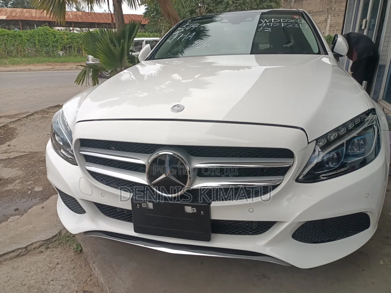 Mercedes-Benz C350 C350e Hybrid RWD 2018 White