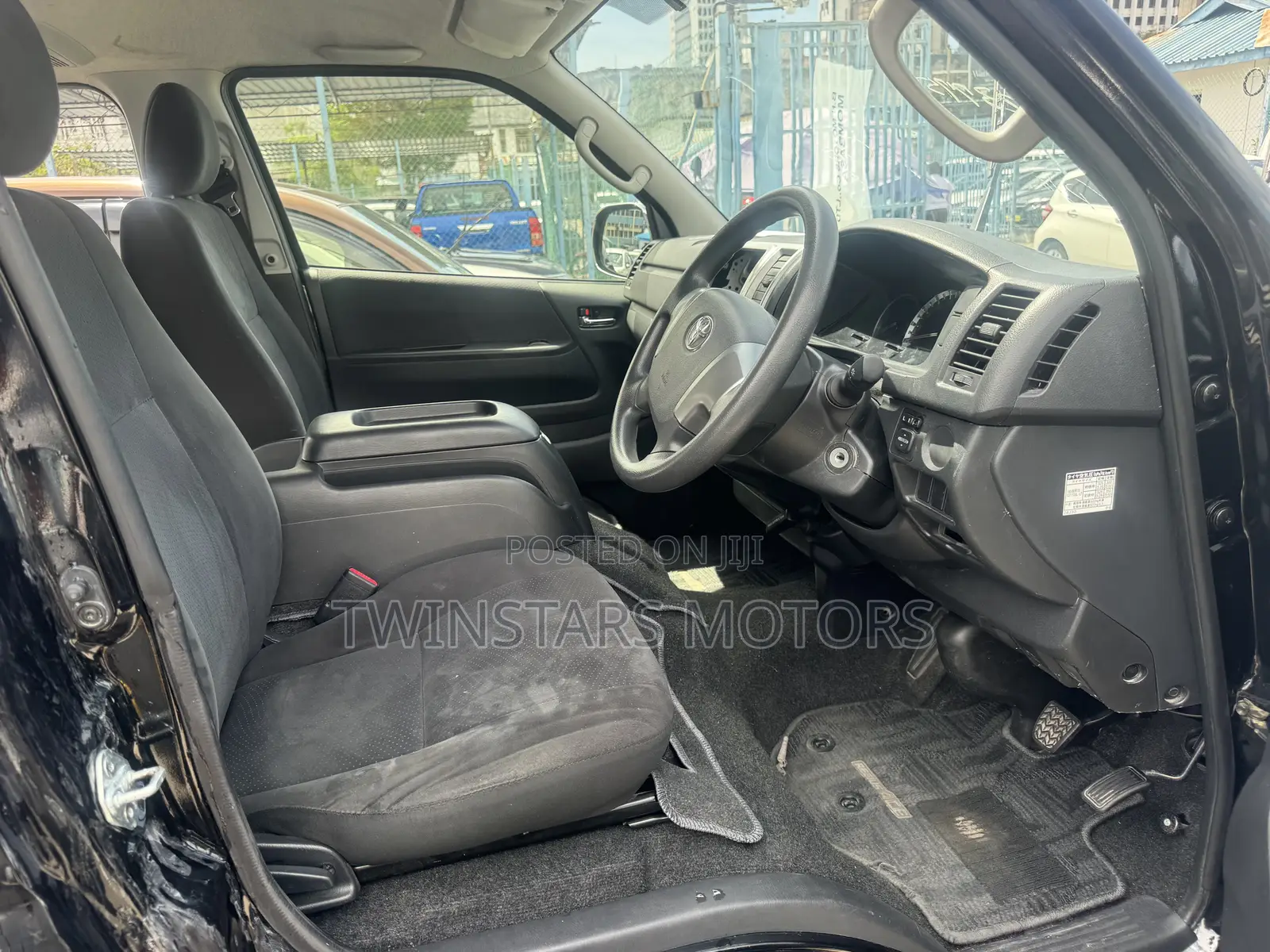 Toyota Regius 2017 Black