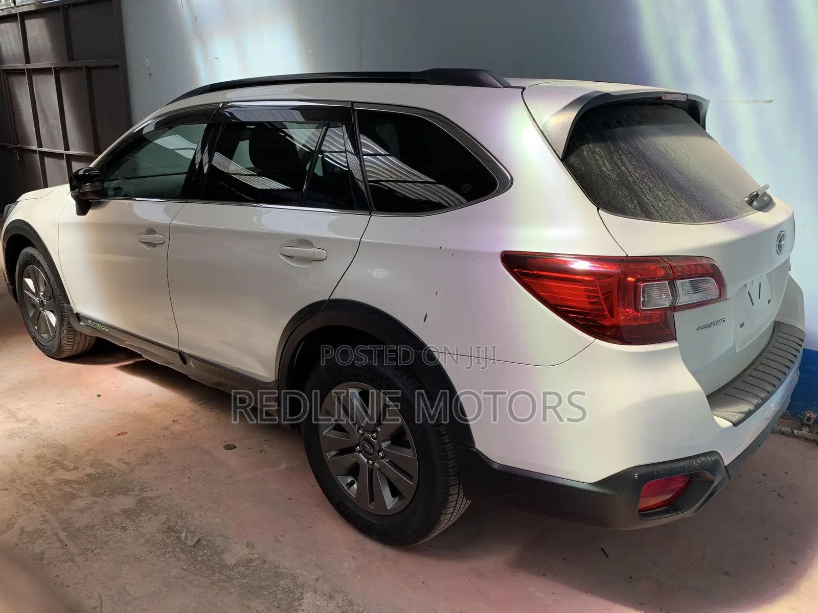 Subaru Outback 2.5i AWD 2017 Off white
