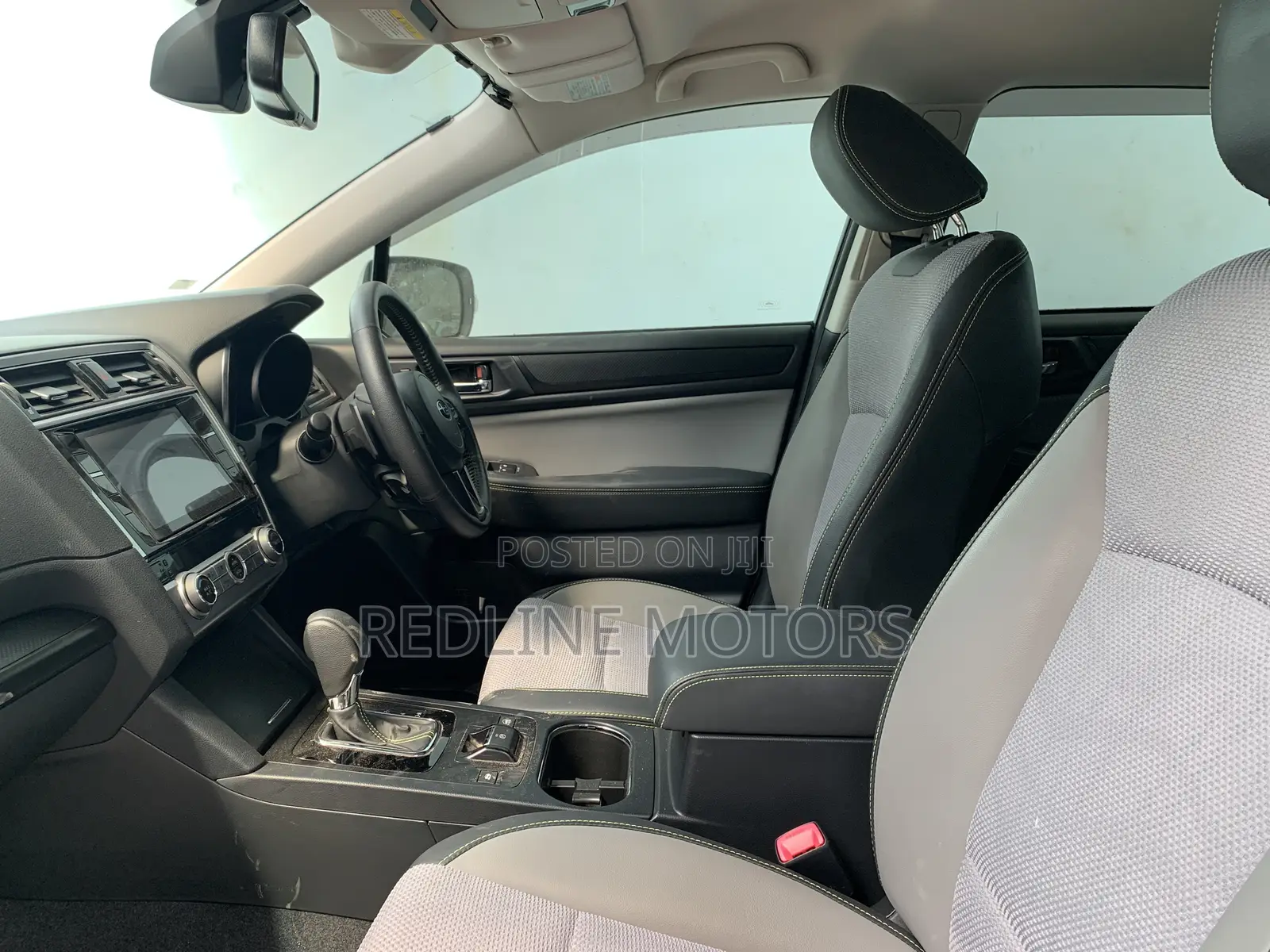 Subaru Outback 2.5i AWD 2017 Off white