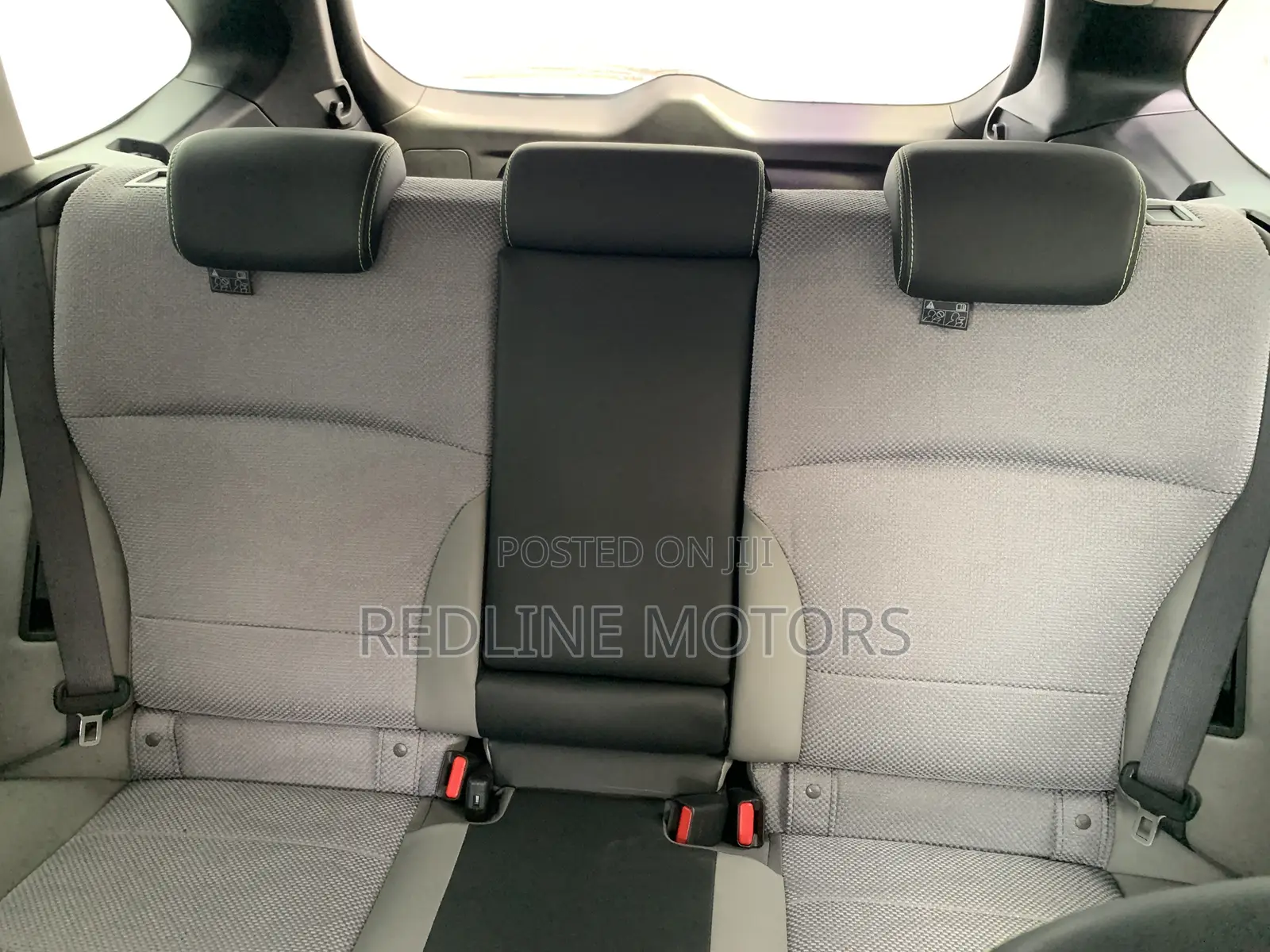 Subaru Outback 2.5i AWD 2017 Off white