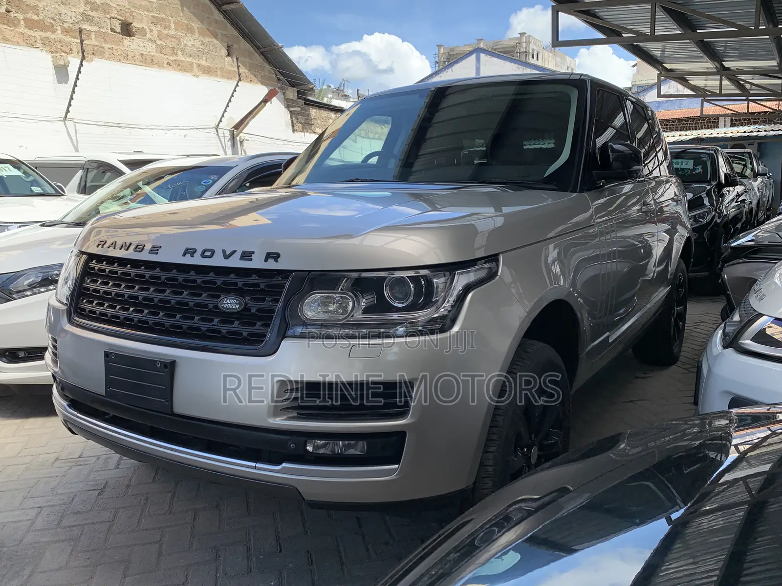 Land Rover Range Rover Vogue 2016 Gold
