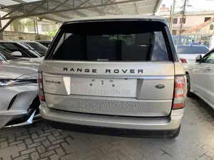 Land Rover Range Rover Vogue 2016 Gold