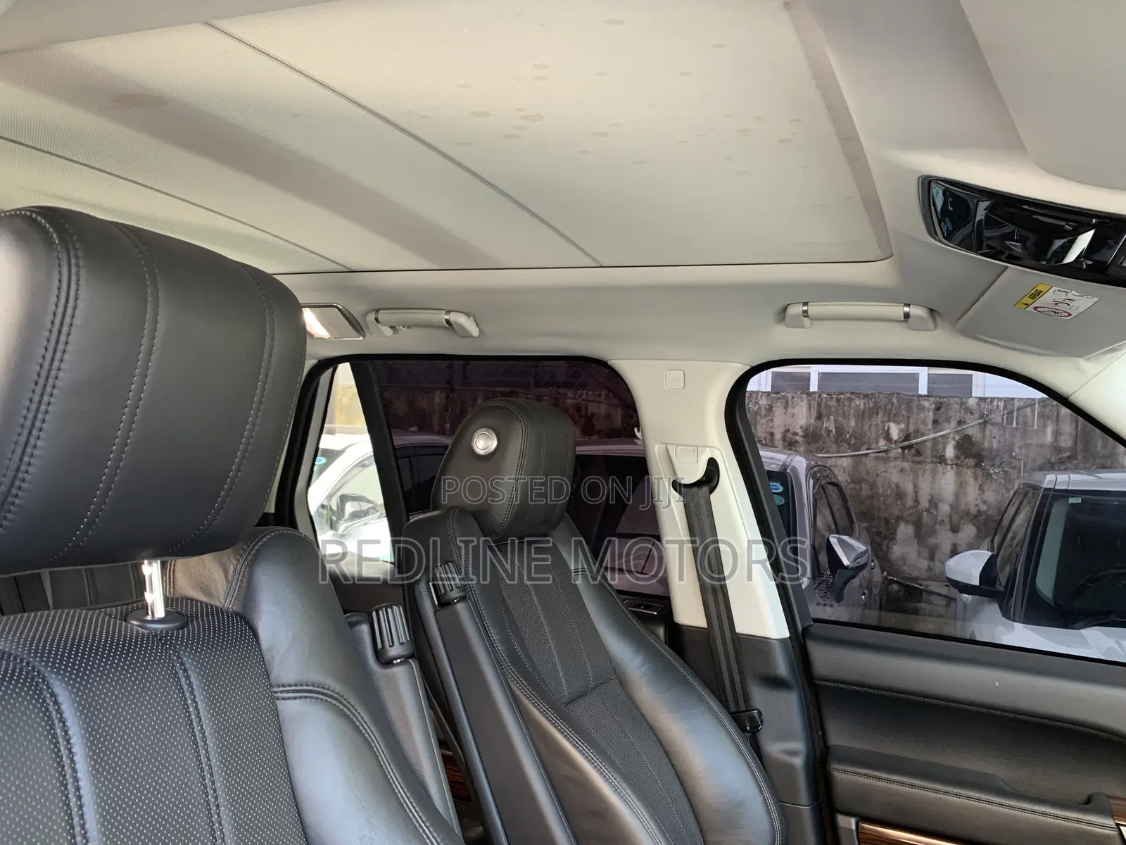 Land Rover Range Rover Vogue 2016 Gold