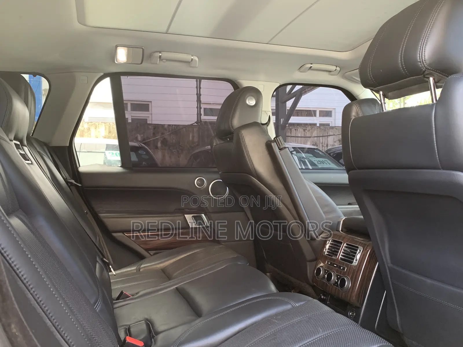 Land Rover Range Rover Vogue 2016 Gold