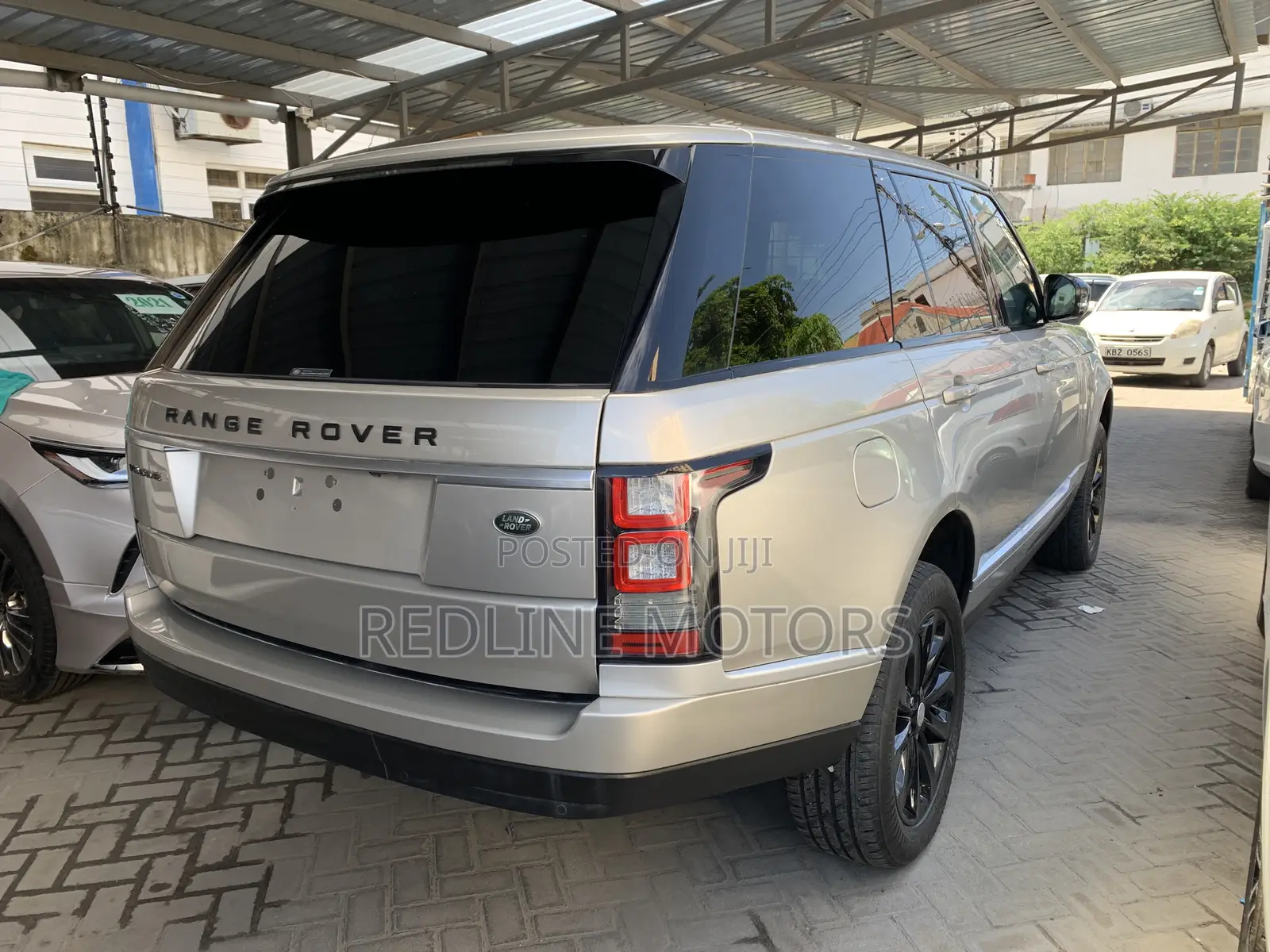 Land Rover Range Rover Vogue 2016 Gold