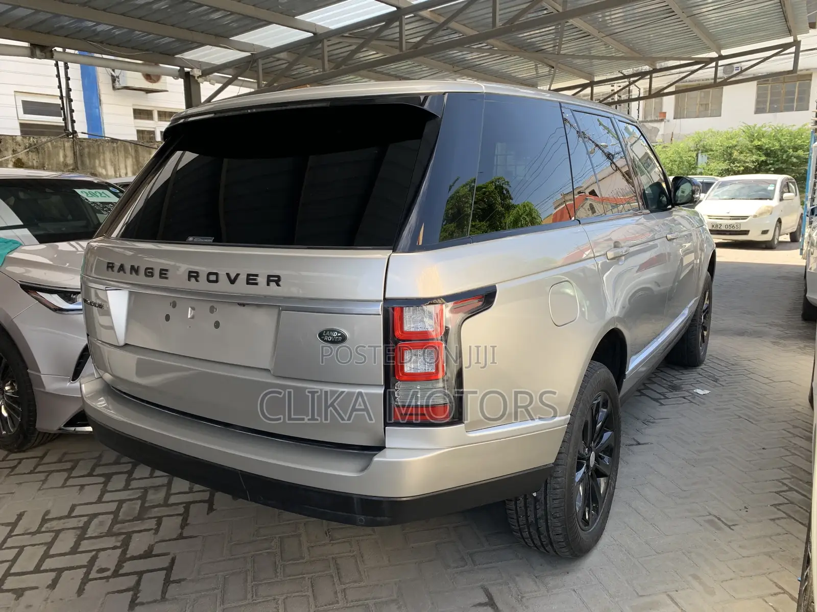 Land Rover Range Rover Vogue 2016 Gold