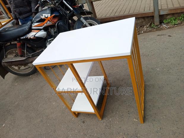 Manicure Table - thumbnail 3