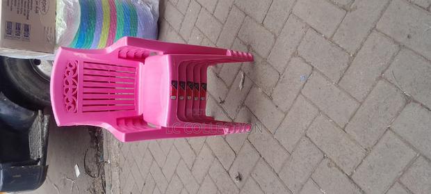 Children's Plastic Chairs - thumbnail 4