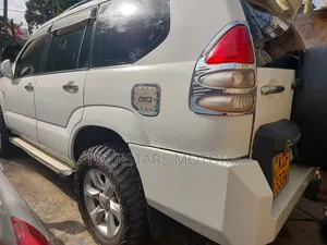 Toyota Land Cruiser Prado 2.7 i 2011 White