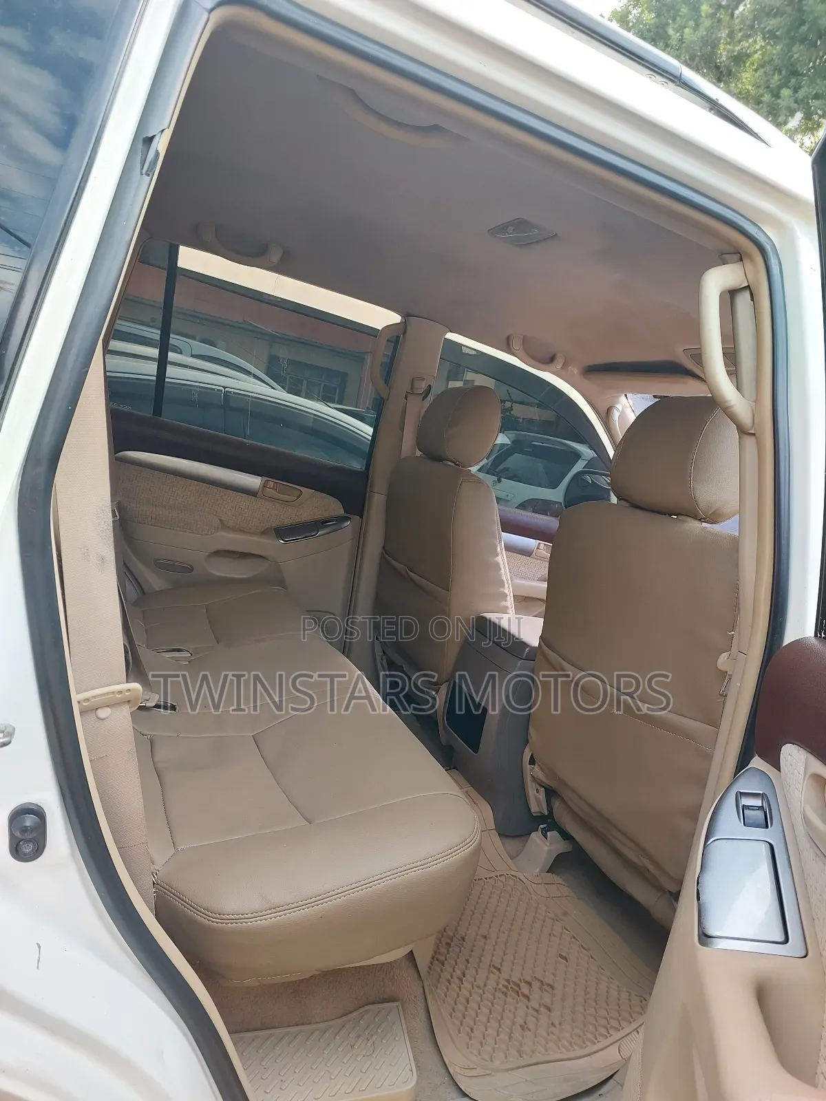 Toyota Land Cruiser Prado 2.7 i 2011 White