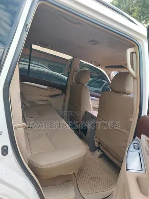 Toyota Land Cruiser Prado 2.7 i 2011 White