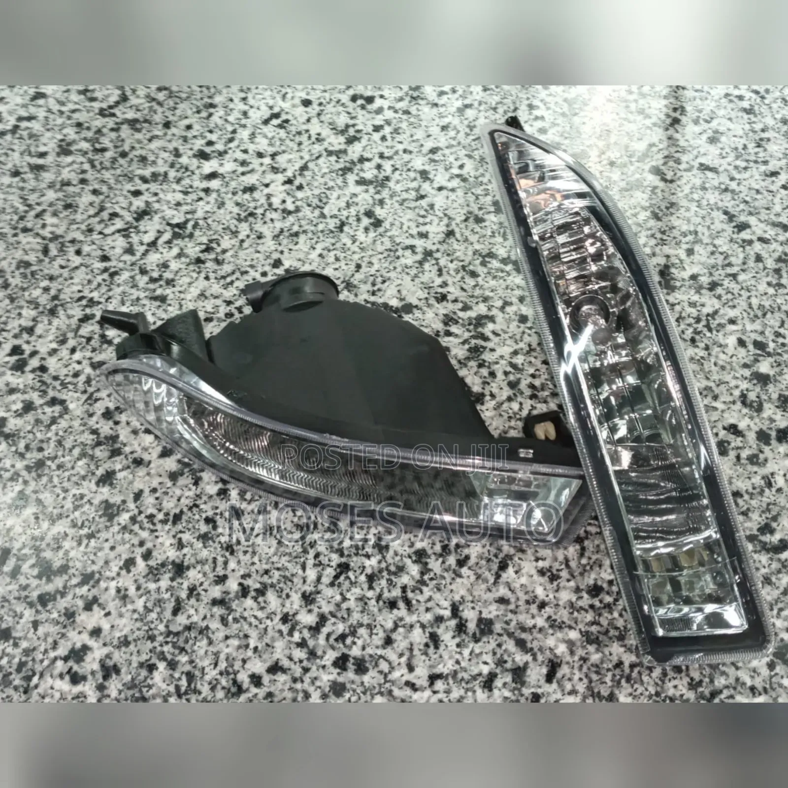 Toyota Nze/Fielder 2001-2003 Fog Lights
