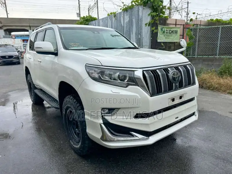 Toyota Land Cruiser Prado 2.8 2017 White