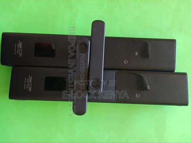 Fingerprint Smart Locks With Passcode - main view