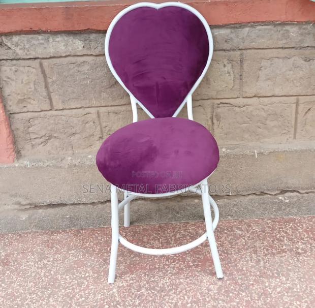 Elegant Love Salon Chair