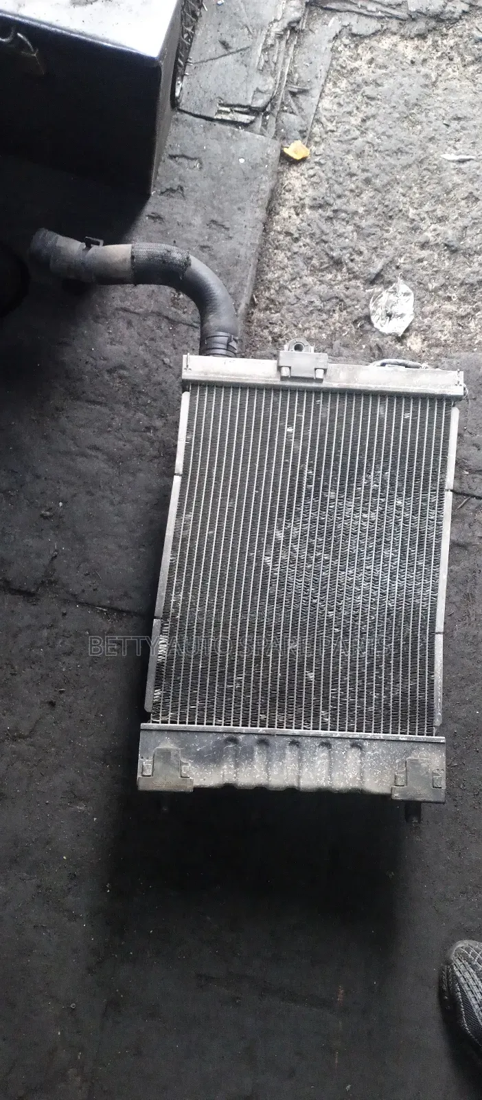 Toyota Hiace 7 L 1 Kd Radiator