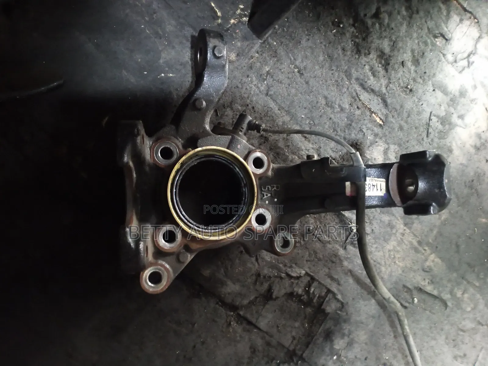 Toyota Hiace 7 L 4 Wd Knuckle