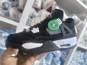 Top Quality Jordan 4 Black Cat , Black and White
