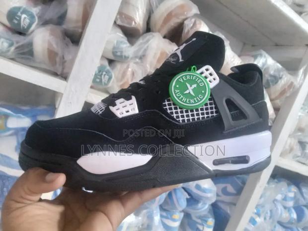 Top Quality Jordan 4 Black Cat , Black and White - thumbnail 3
