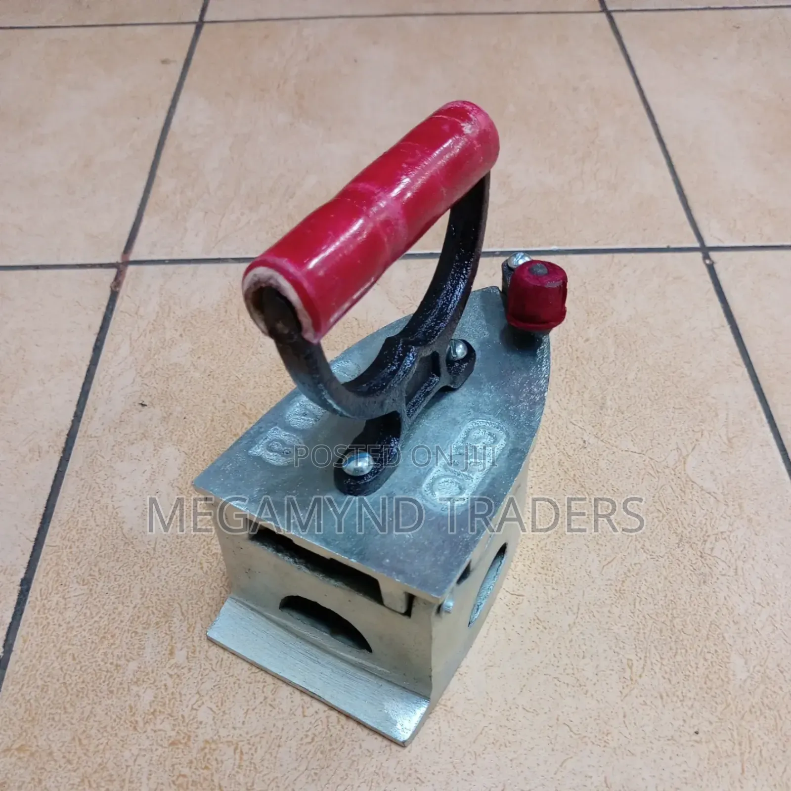 Iron Box for Charcoal/Imported Dry Ironing Box