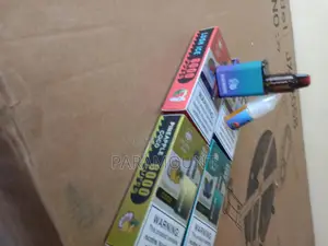 Refillable Rechargeable Vape With Free E-Juice 11ml Liquid.