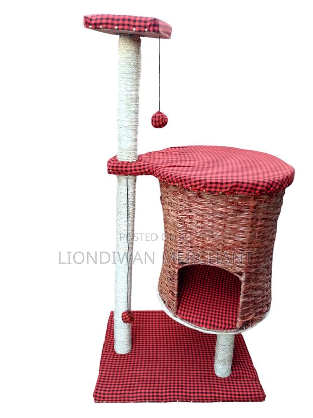 Cat House /Scratching Pole - thumbnail 3