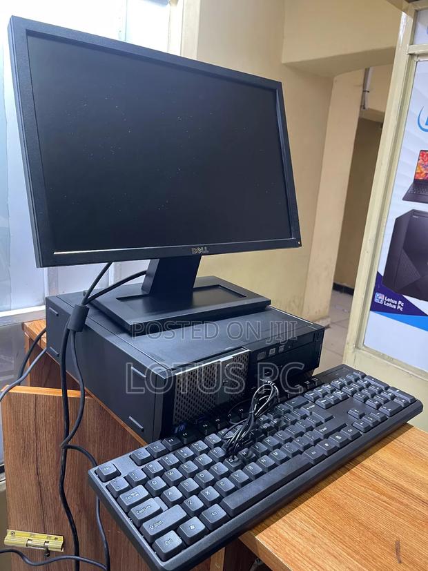 Desktop Computer Dell OptiPlex 790 4GB Intel Core I5 HDD 500GB - main view