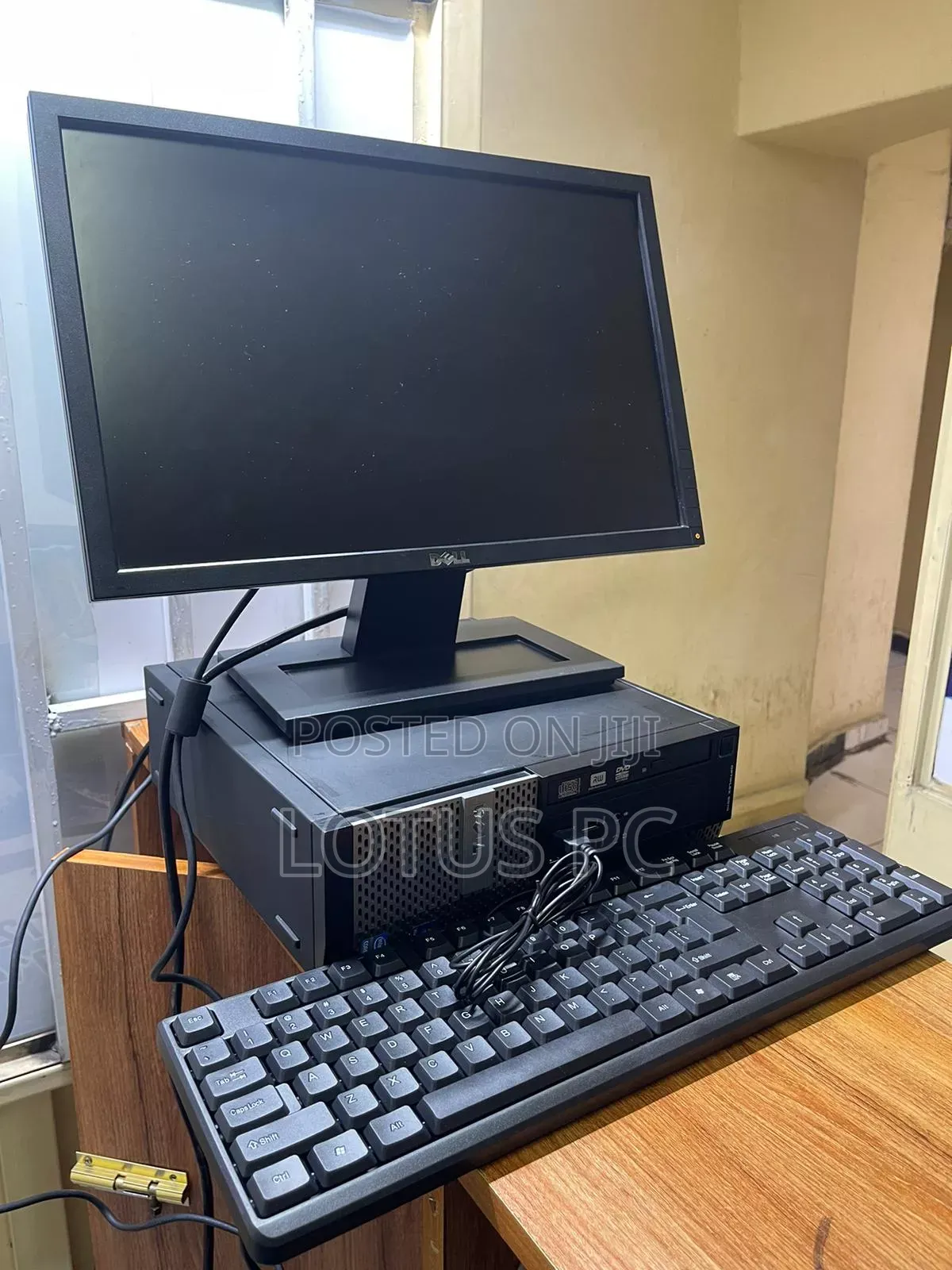 Desktop Computer Dell OptiPlex 790 4GB Intel Core I5 HDD 500GB