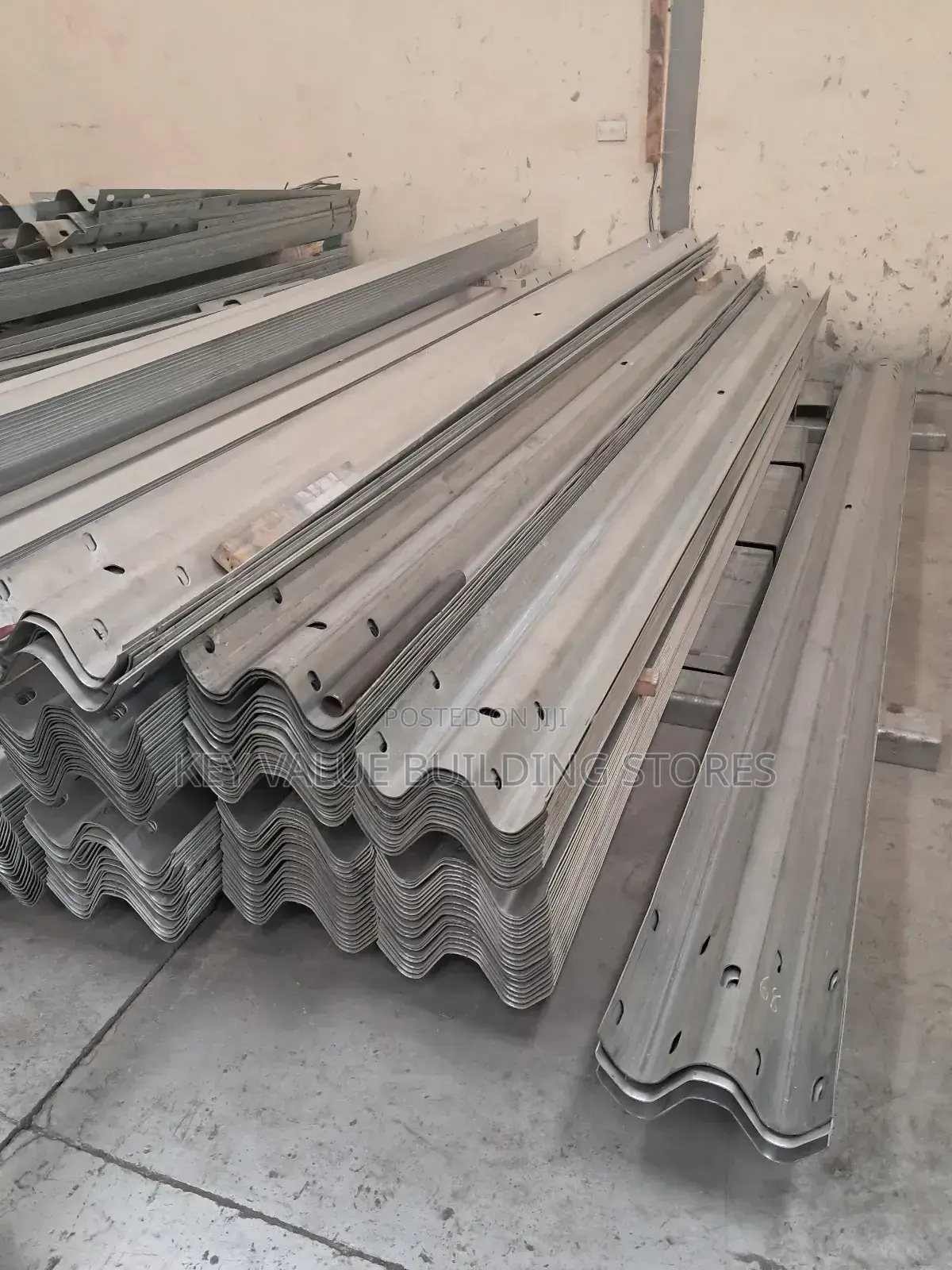 High Quality Galvanized Guardrails-4.3m