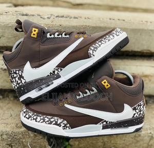 Air Jordan 3 Retro - thumbnail 2